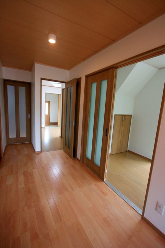 サクラの床の内装改修